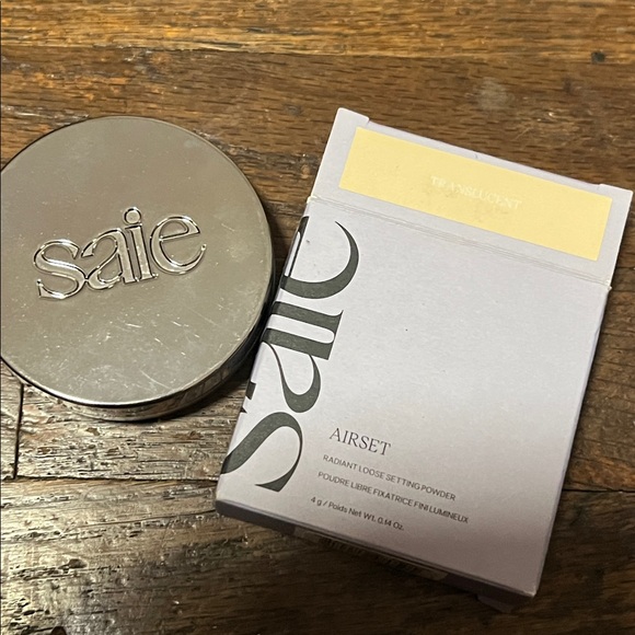 ❄️💜Saie Translucent Setting Powder - Picture 9 of 10
